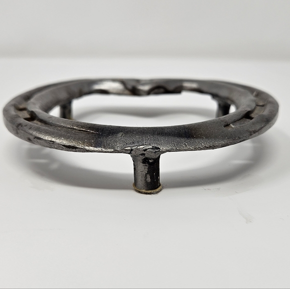 Handmade Horseshoe Trivet - Picture 3 of 6